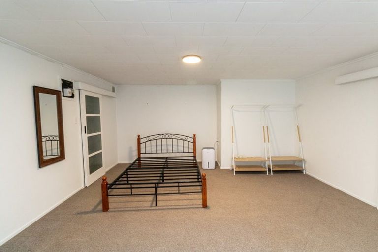 Photo of property in 30c Collins Avenue, Tawa, Wellington, 5028