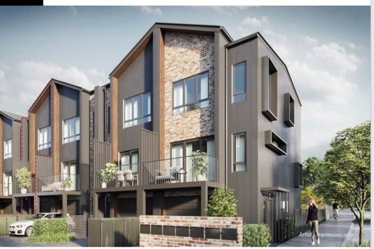 Photo of property in 4/35 Marine Parade, Hobsonville, Auckland, 0616