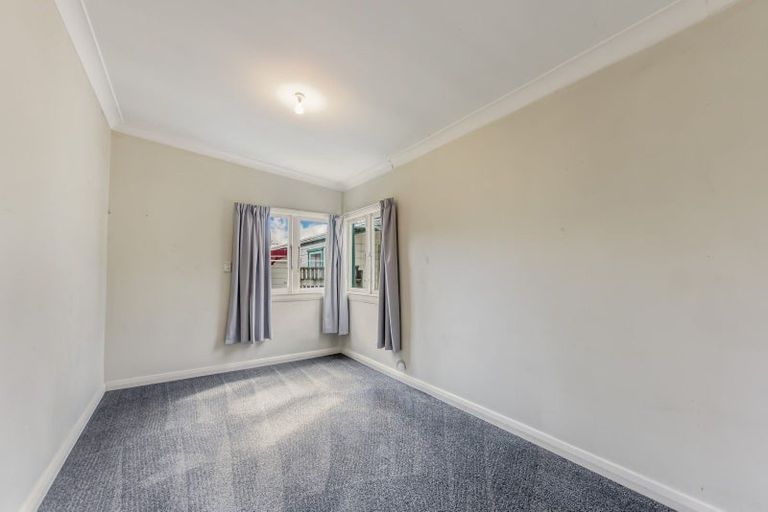Photo of property in 24 Devon Street, Picton, 7220