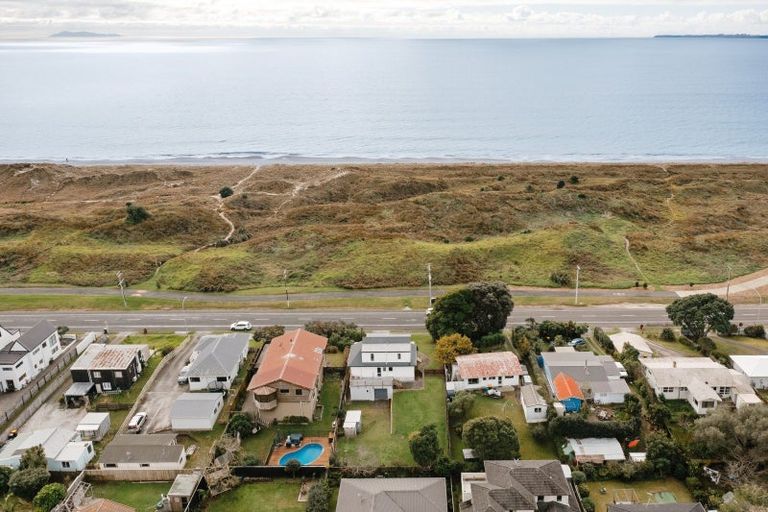 Photo of property in 678 Papamoa Beach Road, Papamoa Beach, Papamoa, 3118