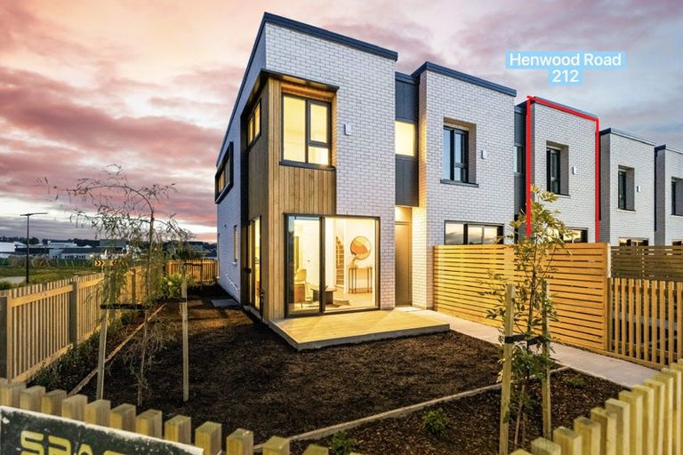 Photo of property in 212 Henwood Road, Westgate, 0814