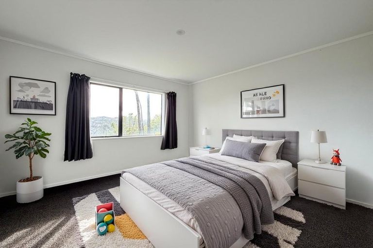Photo of property in 5a Becker Way, Karori, Wellington, 6012