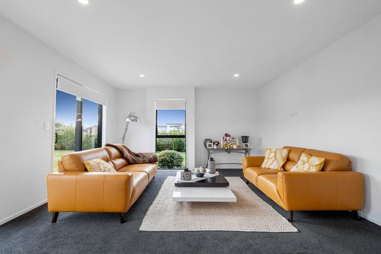 Photo of property in 1 Challow Court, Rolleston, 7615