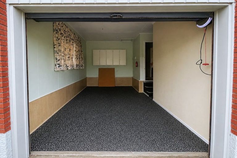 Photo of property in 6 Tybalt Street, Stratford, 4332