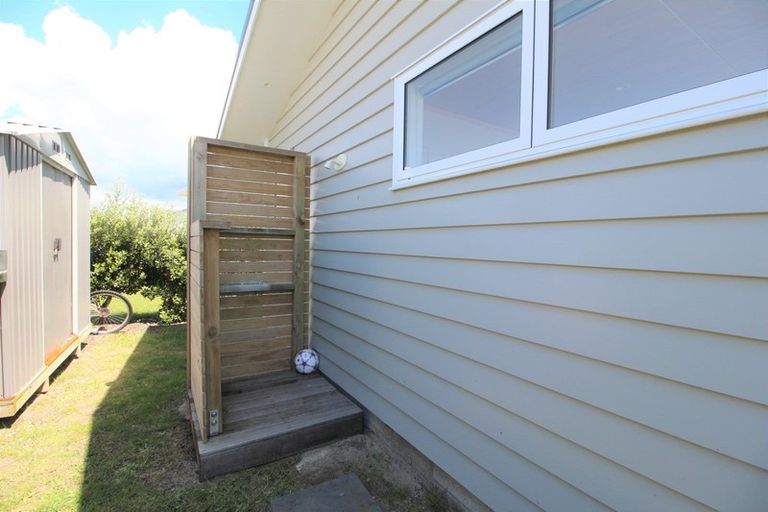 Photo of property in 150 Ngaio Drive, Matarangi, Whitianga, 3592