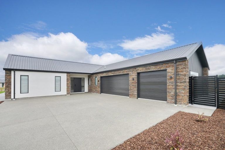 Photo of property in 14 Texel Crescent, West Melton, 7618