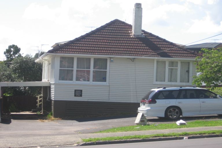 Photo of property in 1/109 Lake Road, Northcote, Auckland, 0627