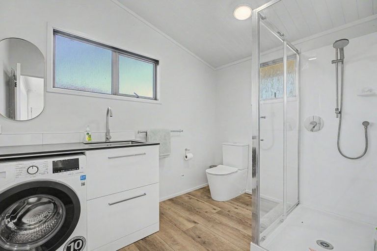 Photo of property in 17 Mccall Avenue, Pauanui, Hikuai, 3579