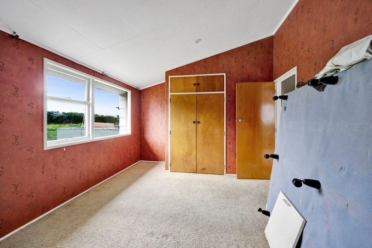 Photo of property in 5 Hughson Place, Opunake, 4616