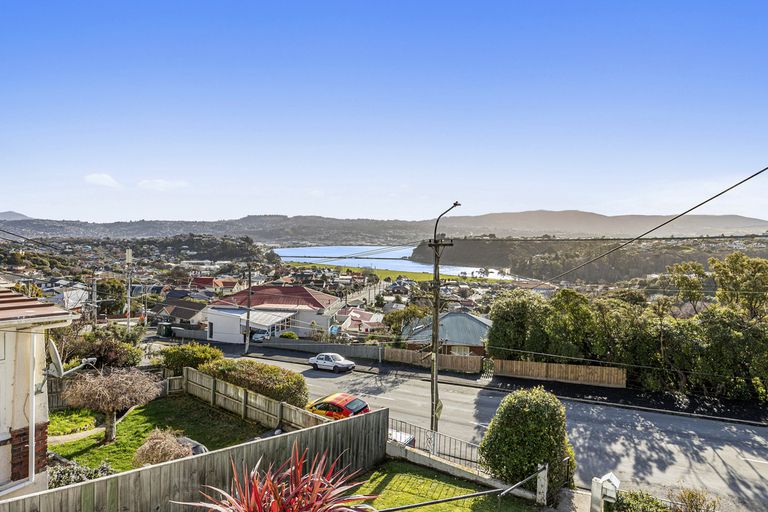 Photo of property in 10 Highcliff Road, Andersons Bay, Dunedin, 9013