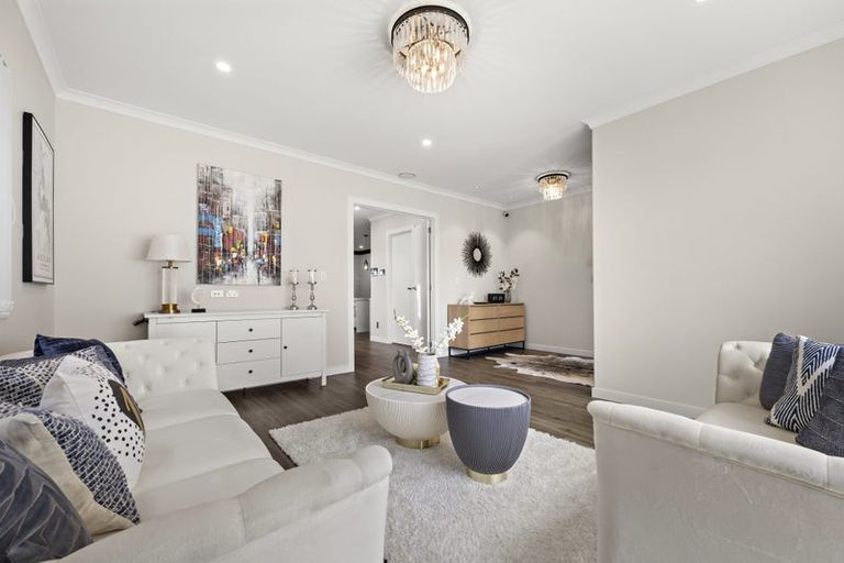 Photo of property in 30 Hikuawa Road, Flat Bush, Auckland, 2019