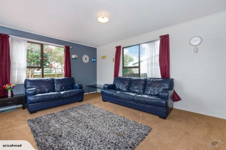 Photo of property in 23 Armada Drive, Ranui, Auckland, 0612