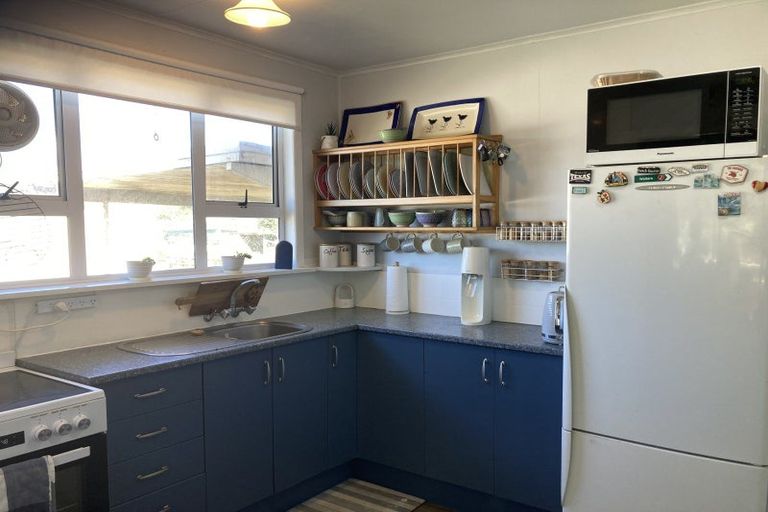 Photo of property in 81 Seymour Street, Waitara, 4320