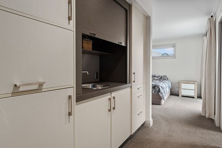 Photo of property in 1 Laura Avenue, Ohauiti, Tauranga, 3112