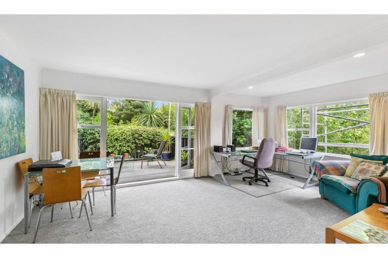 Photo of property in 75 Saddleback Rise, Murrays Bay, Auckland, 0630