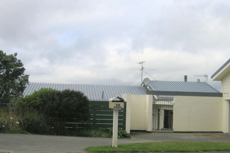 Photo of property in 10 Nagpur Terrace, Broadmeadows, Wellington, 6035