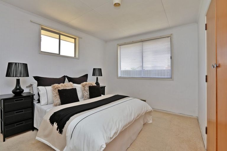 Photo of property in 2/34 Te Aute Road, Havelock North, 4130