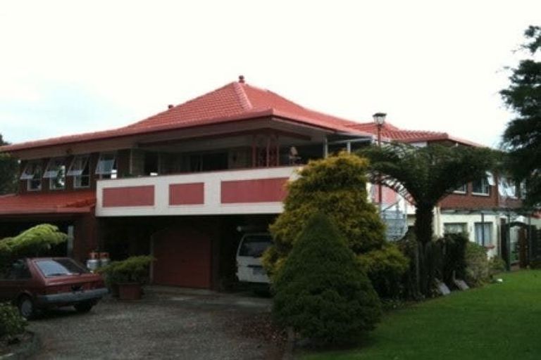 Photo of property in 2 Shepherds Road, Papakura, 2110