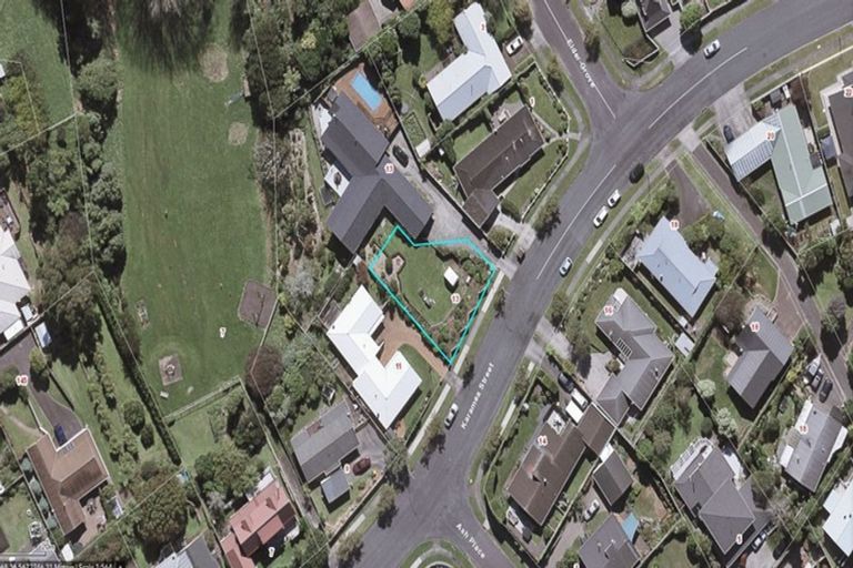Photo of property in 13 Karamea Street, Whalers Gate, New Plymouth, 4310