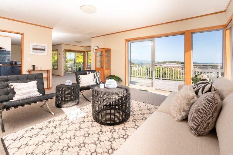 Photo of property in 3 Kapil Grove, Khandallah, Wellington, 6035