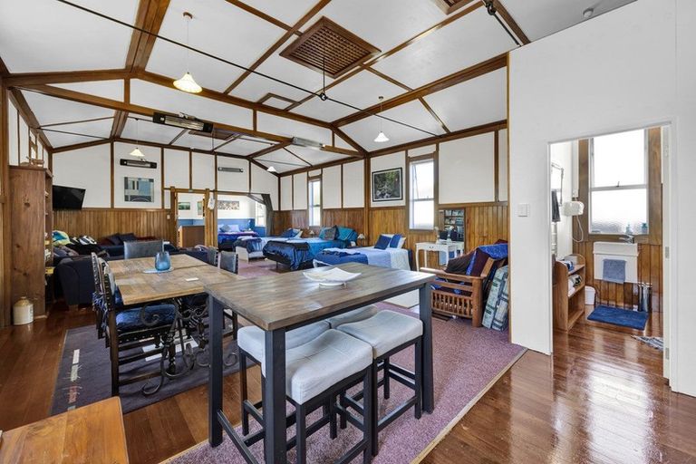 Photo of property in 433 Waihi Road, Normanby, Hawera, 4614