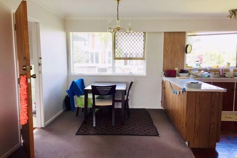 Photo of property in 1/3 Kiwi Esplanade, Mangere Bridge, Auckland, 2022