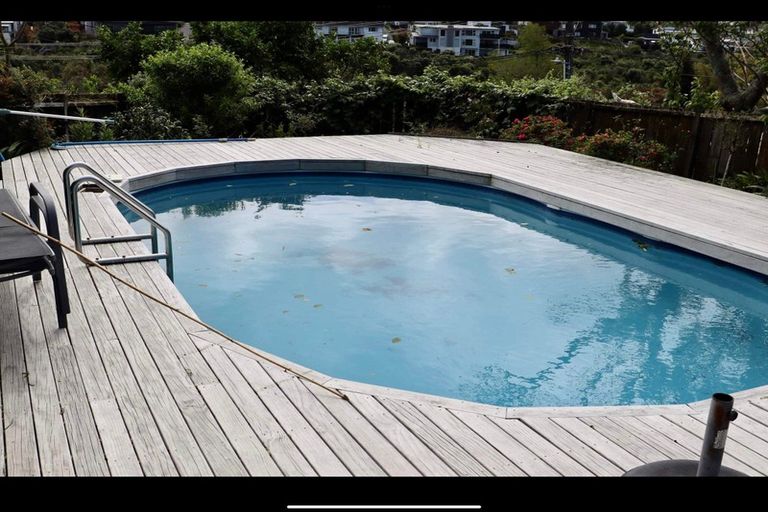 Photo of property in 2/2 Watea Road, Torbay, Auckland, 0630