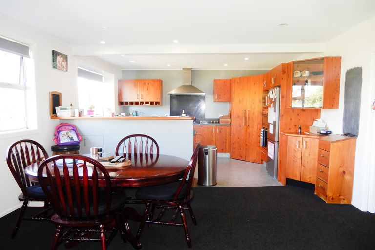 Photo of property in 17 Airedale Road, Weston, Oamaru, 9401