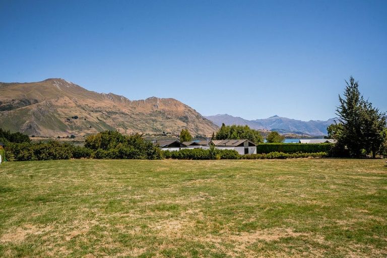 Photo of property in 166b Beacon Point Road, Wanaka, 9305