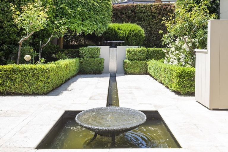 Photo of property in 5 Te Akau Crescent, Bucklands Beach, Auckland, 2012