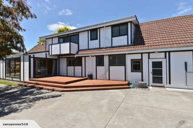 Photo of property in 19 Nielsen Gardens, Rototuna, Hamilton, 3210