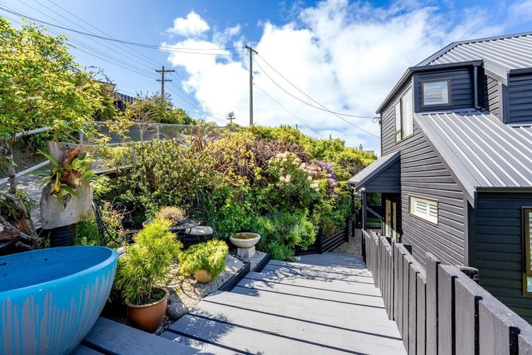 Photo of property in 35 Seaview Road, Brighton, Dunedin, 9035