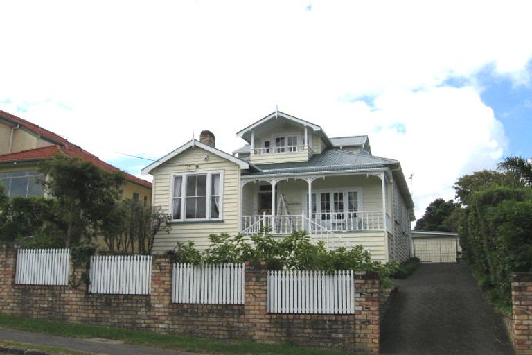 Photo of property in 41 Palmerston Road, Birkenhead, Auckland, 0626