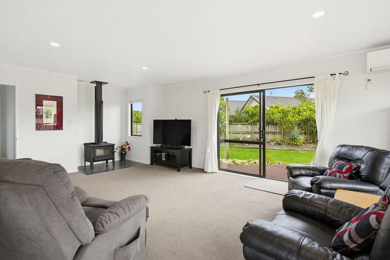 Photo of property in 18 Jacaranda Drive, Whitianga, 3510