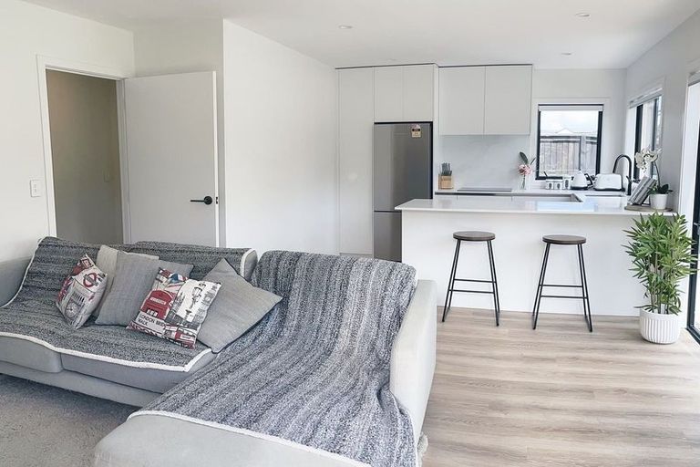 Photo of property in 32 Tai Crescent, Hobsonville, Auckland, 0616