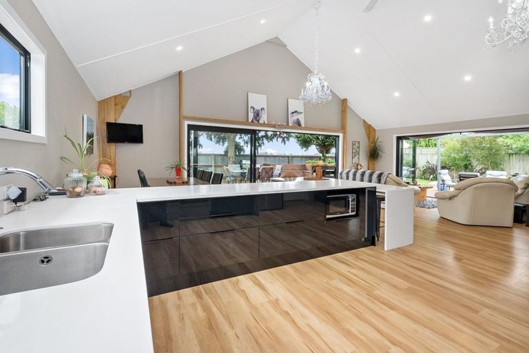 Photo of property in 1a Highfield Avenue, Dunsandel, 7682