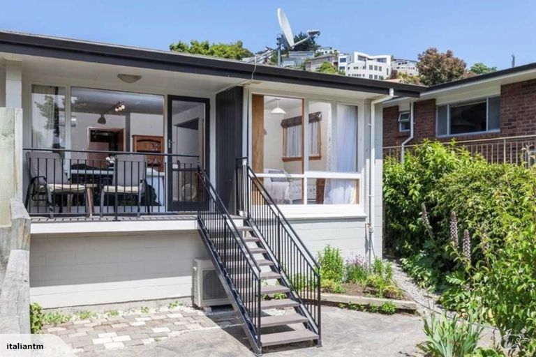 Photo of property in 22 Gunns Crescent, Cashmere, Christchurch, 8022