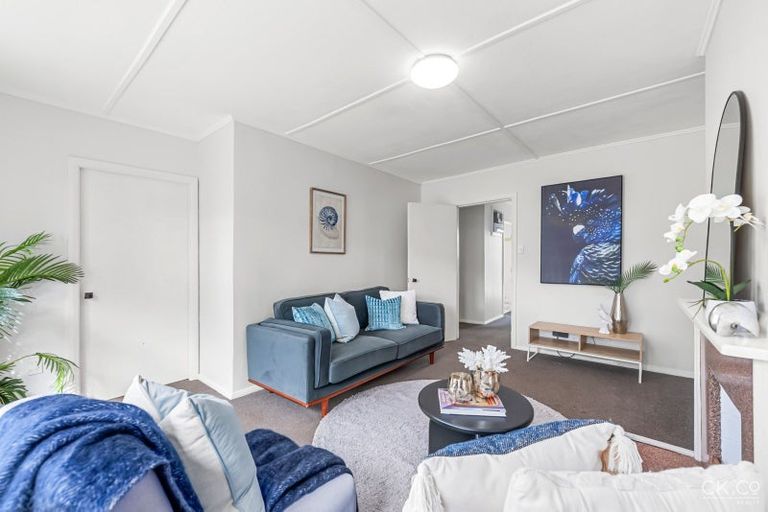 Photo of property in 39 Prouse Crescent, Naenae, Lower Hutt, 5011