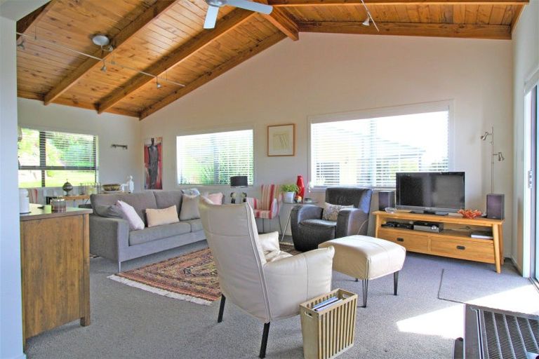 Photo of property in 105 Waireka Place, Whangamata, 3620