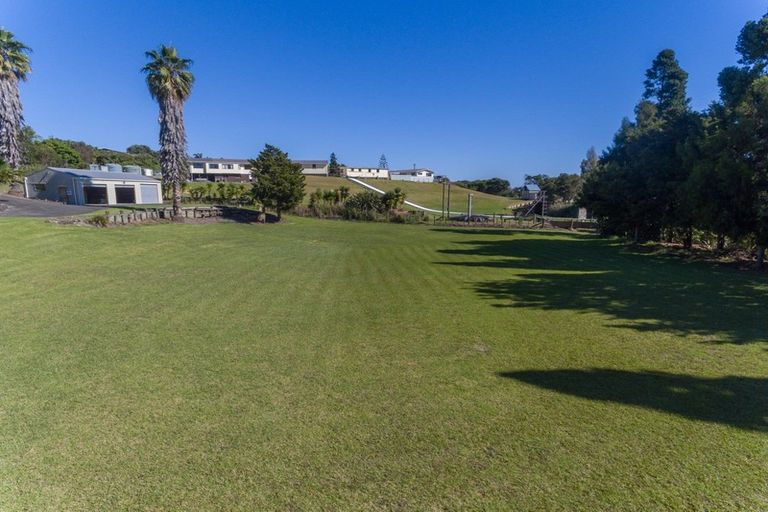 Photo of property in 30 Berghan Road, Coopers Beach, 0420