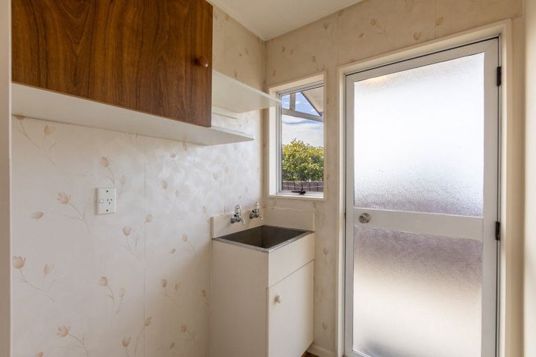 Photo of property in 2/15 Bedford Road, Marewa, Napier, 4110