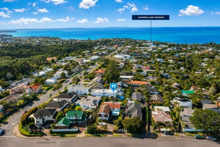 Photo of property in 211 East Coast Road, Castor Bay, Auckland, 0620