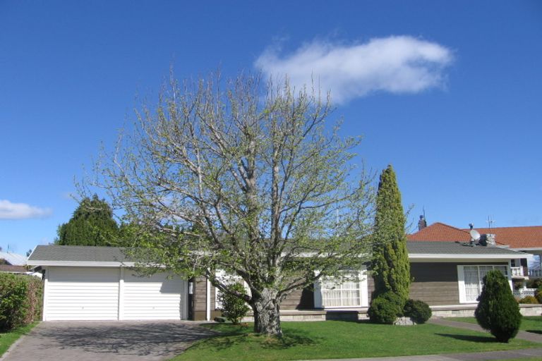 Photo of property in 9 Oregon Drive, Rainbow Point, Taupo, 3330