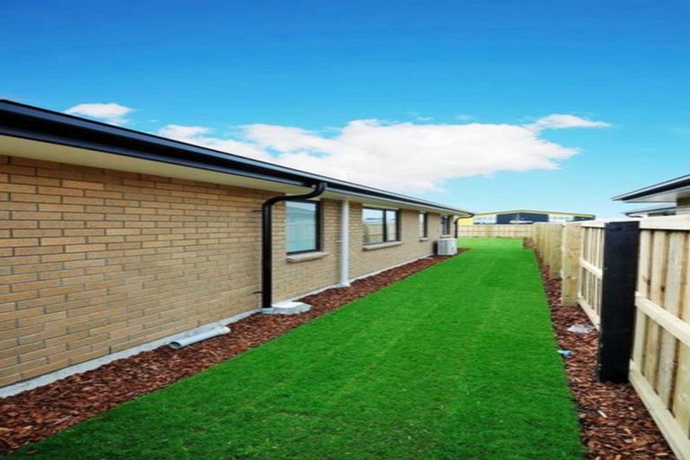 Photo of property in 16 Lydiard Drive, Rolleston, 7615