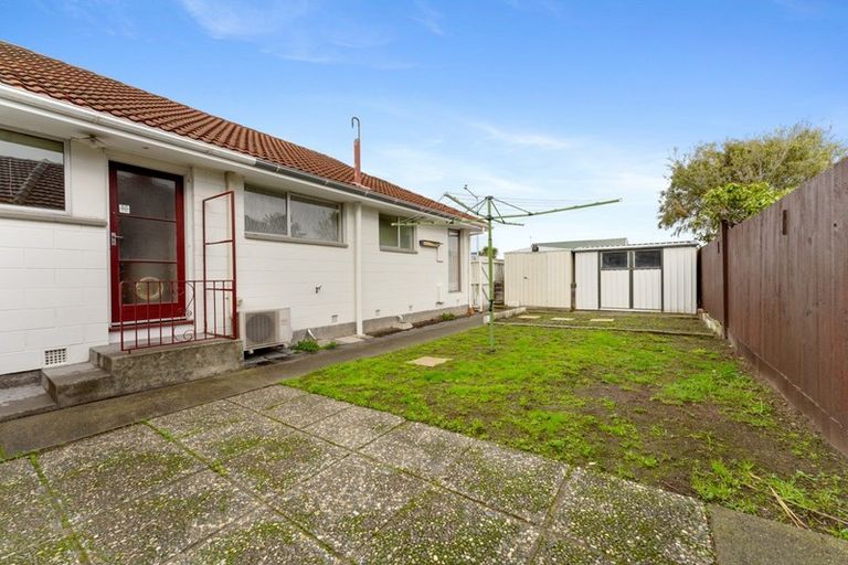 Photo of property in 84 Pacific Road, North New Brighton, Christchurch, 8083