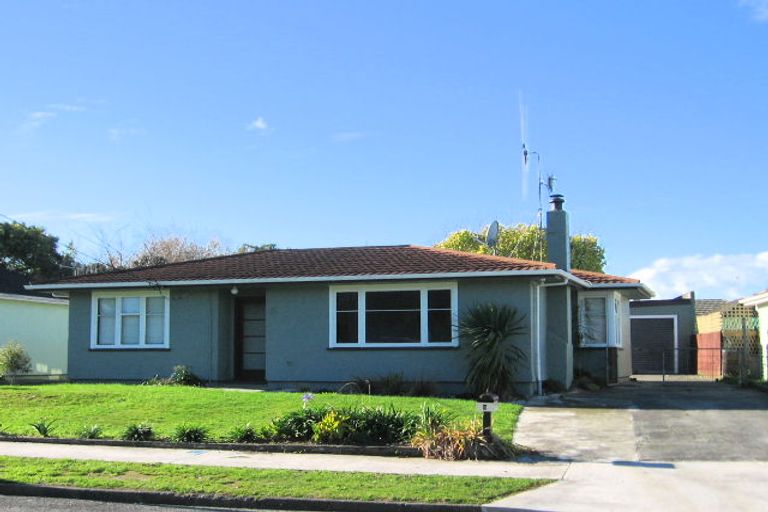 Photo of property in 4 Totara Street, Otaki, 5512