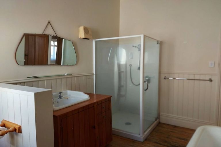 Photo of property in 106 Calliope Road, Stanley Point, Auckland, 0624