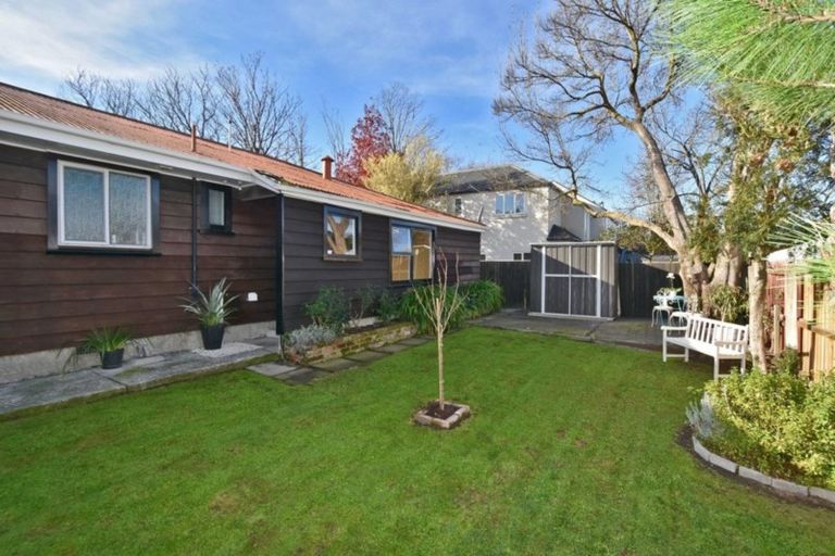 Photo of property in 132 Bishop Street, St Albans, Christchurch, 8014