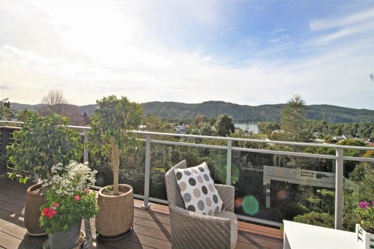 Photo of property in 105 Waireka Place, Whangamata, 3620