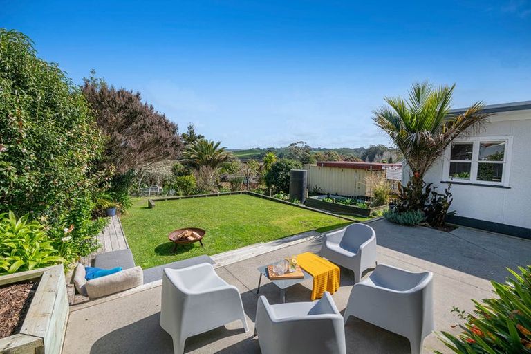 Photo of property in 30 Foster Crescent, Snells Beach, 0920